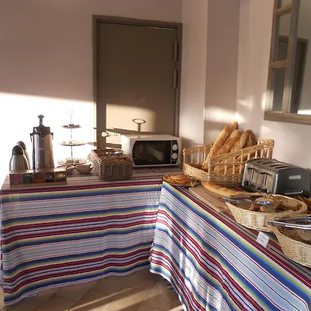 Le Logis Du Chateau Hotel Vaison-la-Romaine