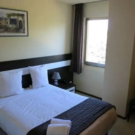 Hotel Le Logis Du Chateau