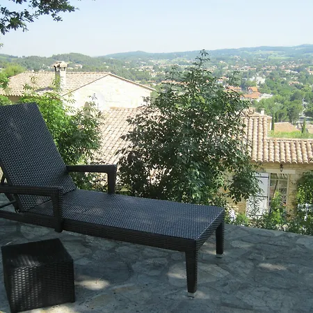 Le Logis Du Chateau Hotel 3*